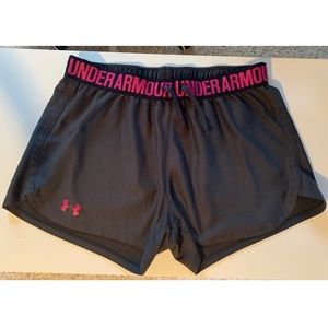 SOLD - Under Armour Play Up Shorts